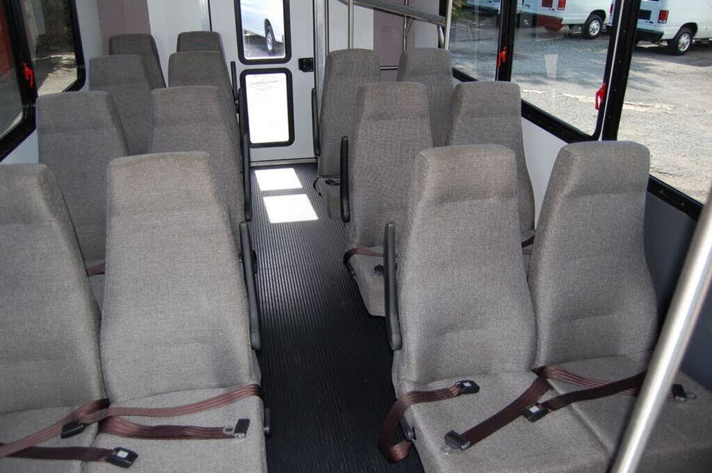 2016 Ford E-Series Chassis E-350 Super Duty 138 Cutaway RWD