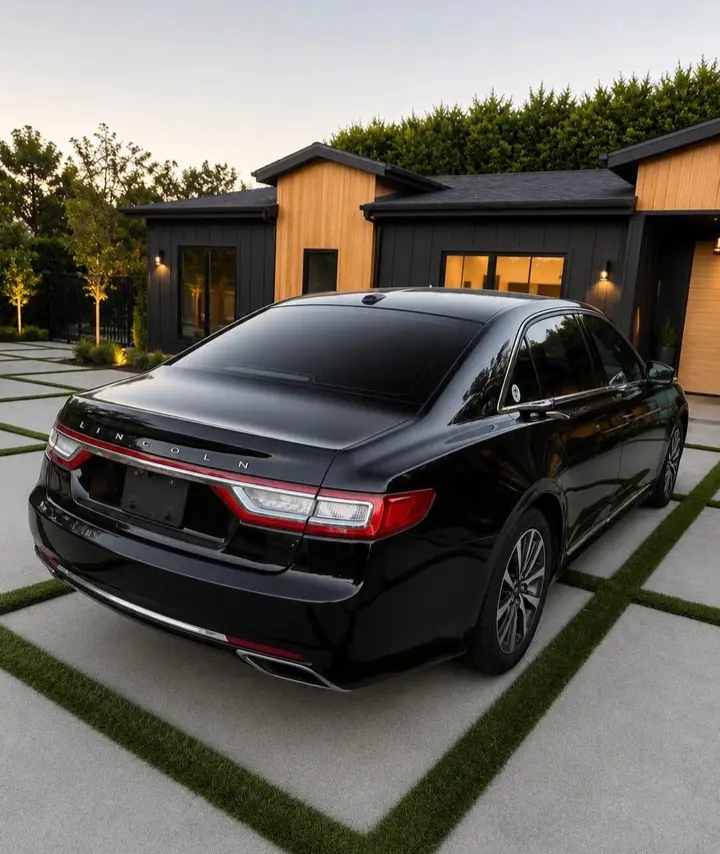 2017 Lincoln Continental Sedan