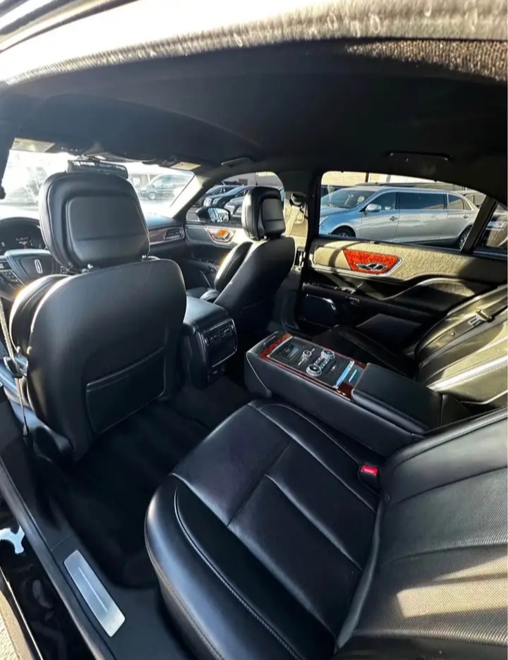2017 Lincoln Continental Sedan