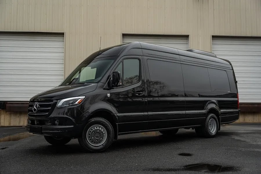 2026 Mercedes-Benz Sprinter RWD