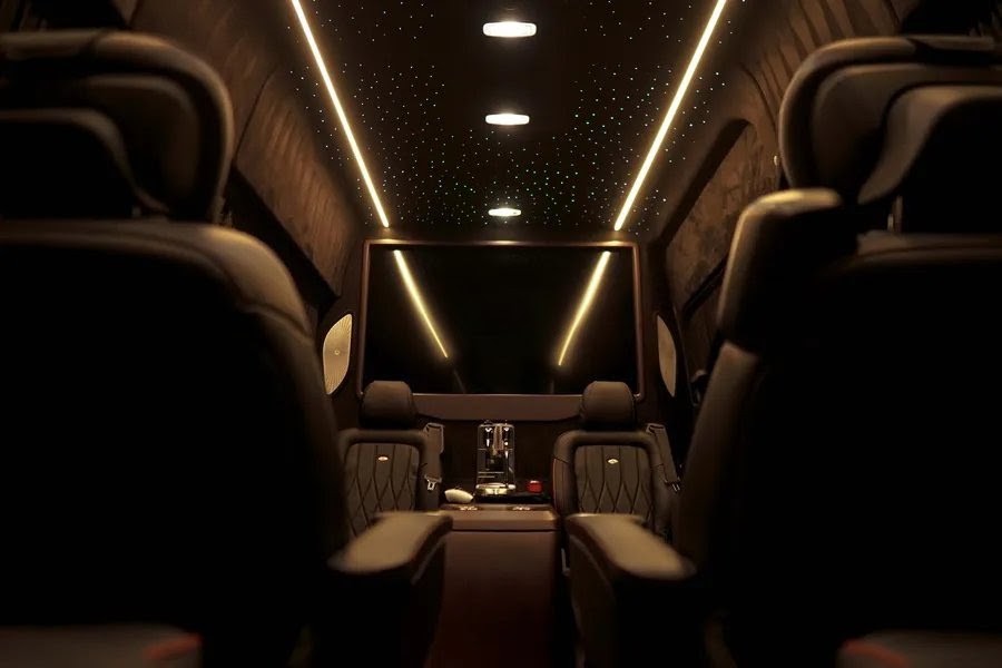 2025 Mercedes-Benz Sprinter RWD