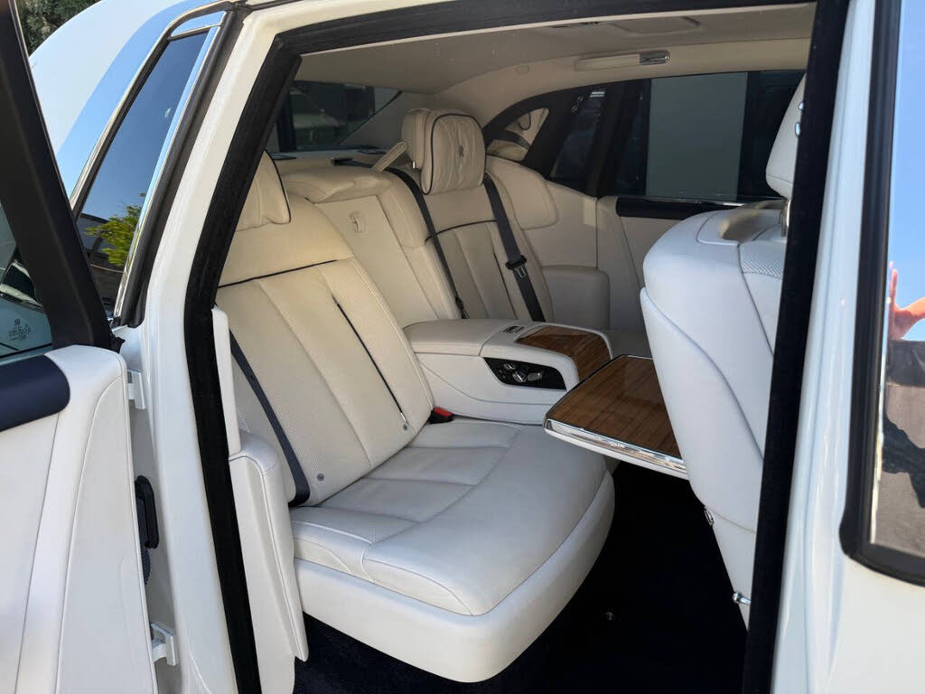 2018 Rolls-Royce Phantom RWD -Electric Sedan