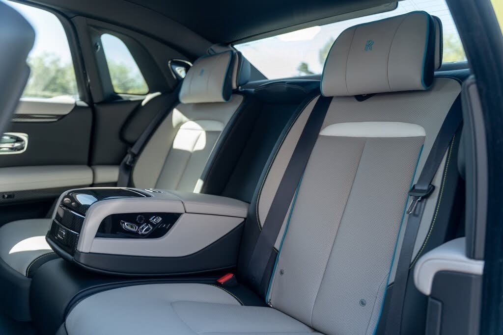 2025 Rolls-Royce Ghost Black Badge — Luxury Sedan