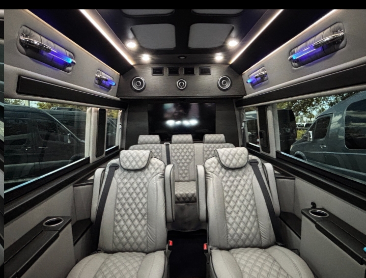 2022 Mercedes Benz Sprinter