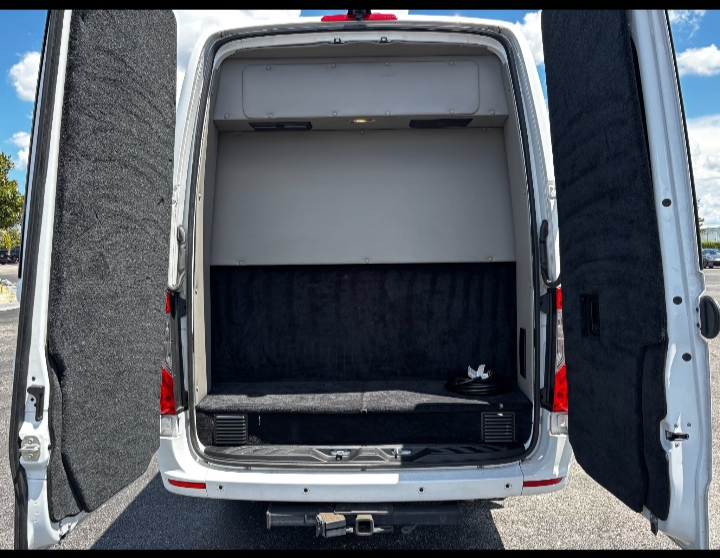 2022 Mercedes Benz Sprinter