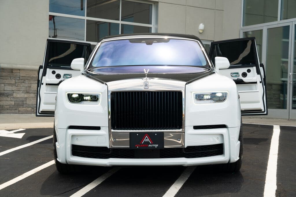 2022 Rolls-Royce Phantom with 563 HP V12 Engine