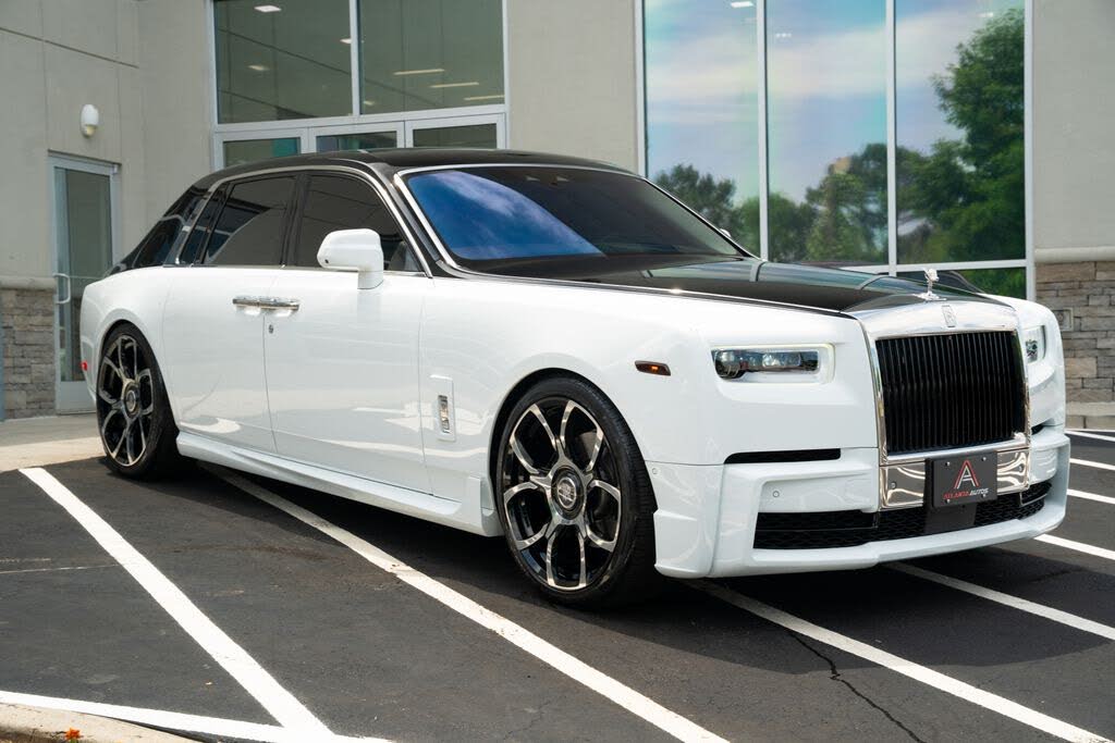 2022 Rolls-Royce Phantom with 563 HP V12 Engine