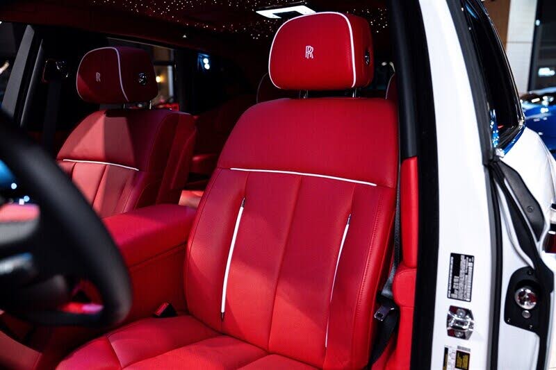 Handcrafted Excellence: 2024 Rolls-Royce Phantom