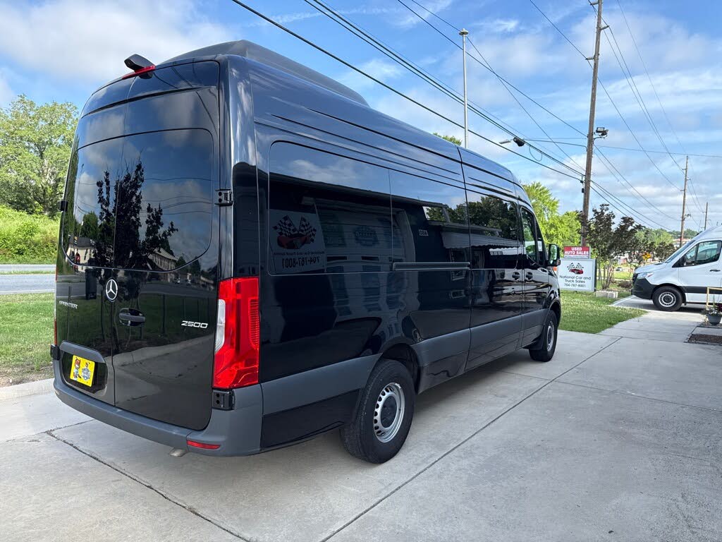 2025 Mercedes-Benz Sprinter 2500 RWD – Spacious & Reliable
