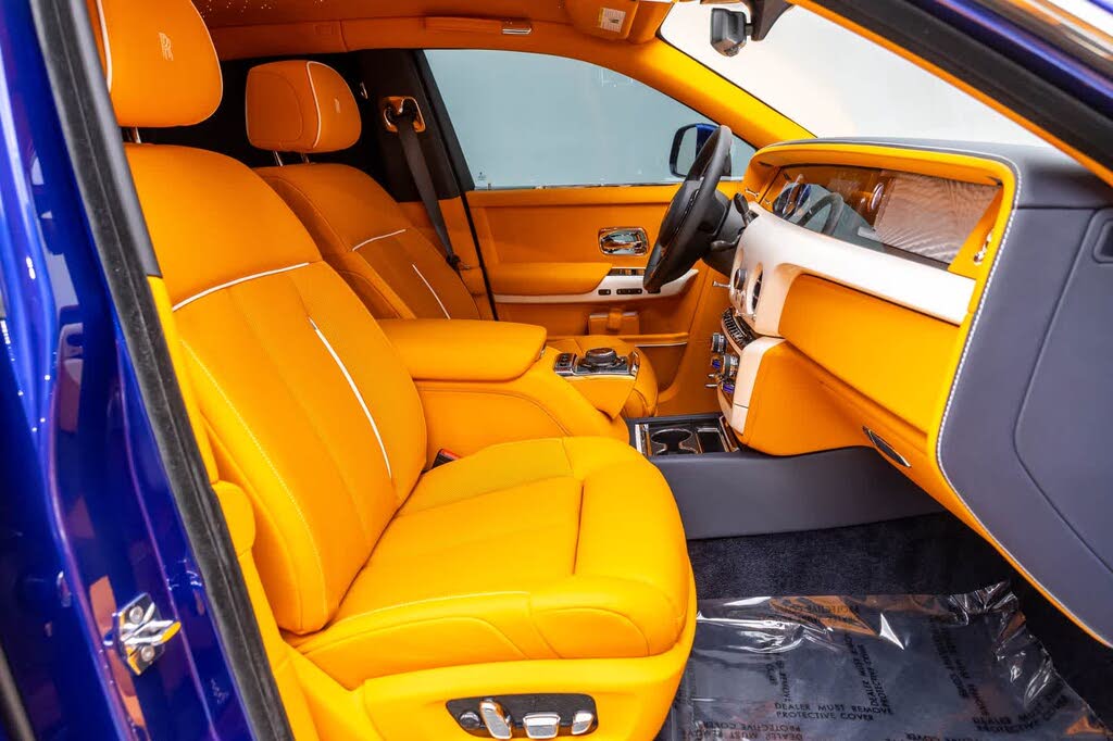 2023 Rolls-Royce Phantom RWD – Exclusive Luxury with V12 Power