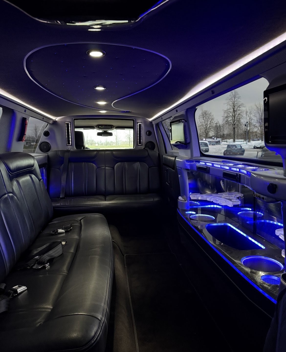 2016 Lincoln MKT Executive Limo