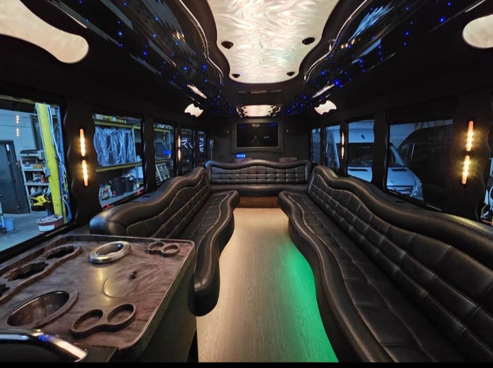 2011 Ford E-350 Party Bus