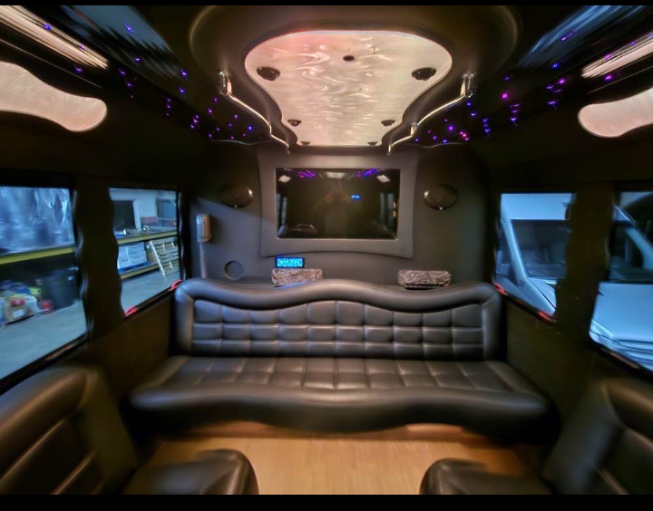 2011 Ford E-350 Party Bus
