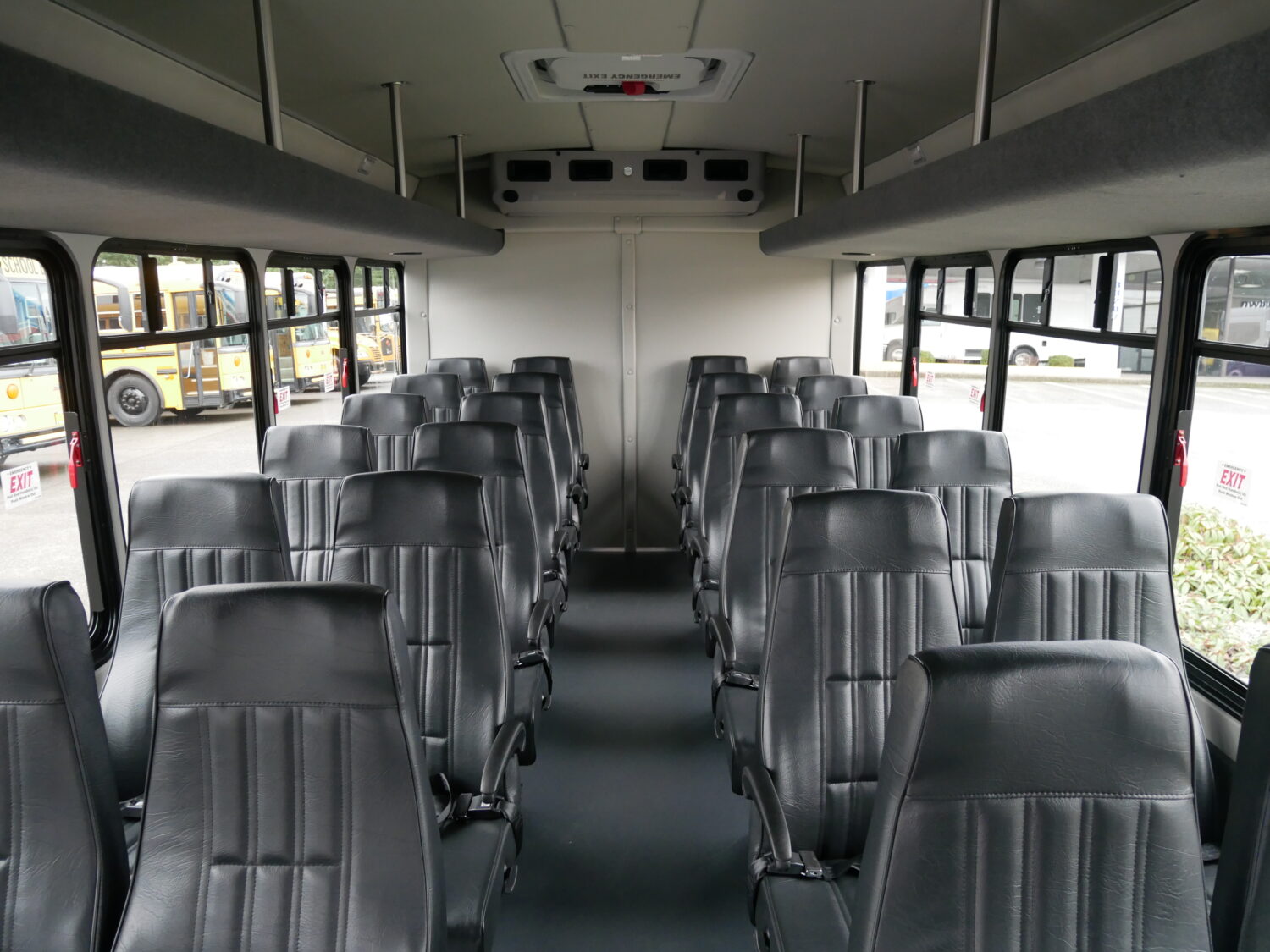 Premium 2026 24-Passenger Ford Starcraft MVP Shuttle Bus