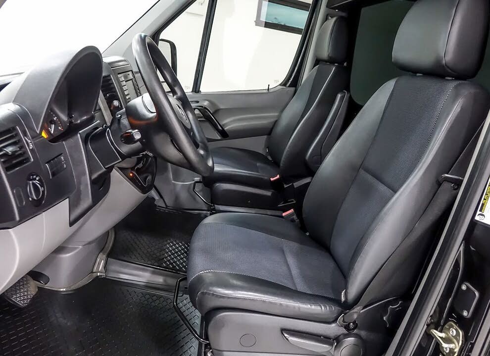 2016 Mercedes-Benz Sprinter 2500 Passenger Van – Reliable & Spacious