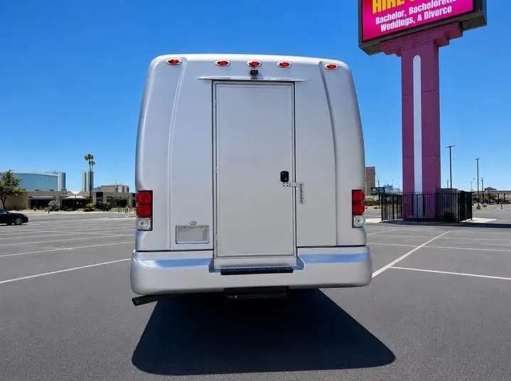 2017 Ford F-550 Shuttle Bus