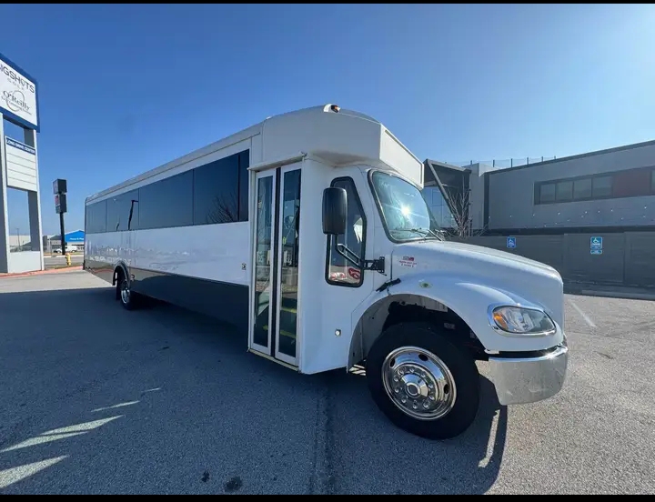 2017 Freightliner SC2 Shuttle Bus
