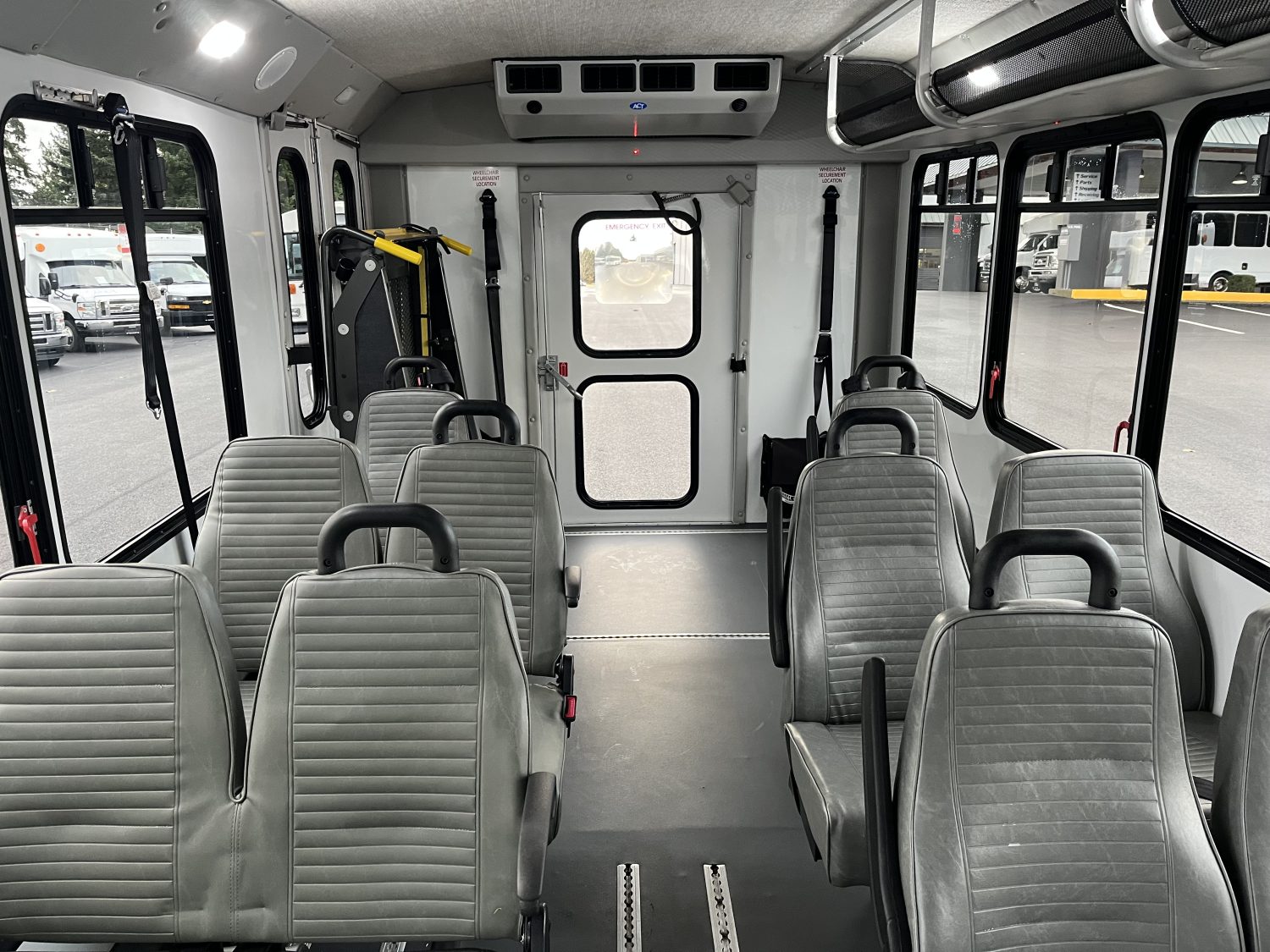 Reliable 2015 Ford E350 Goshen ADA Shuttle Bus