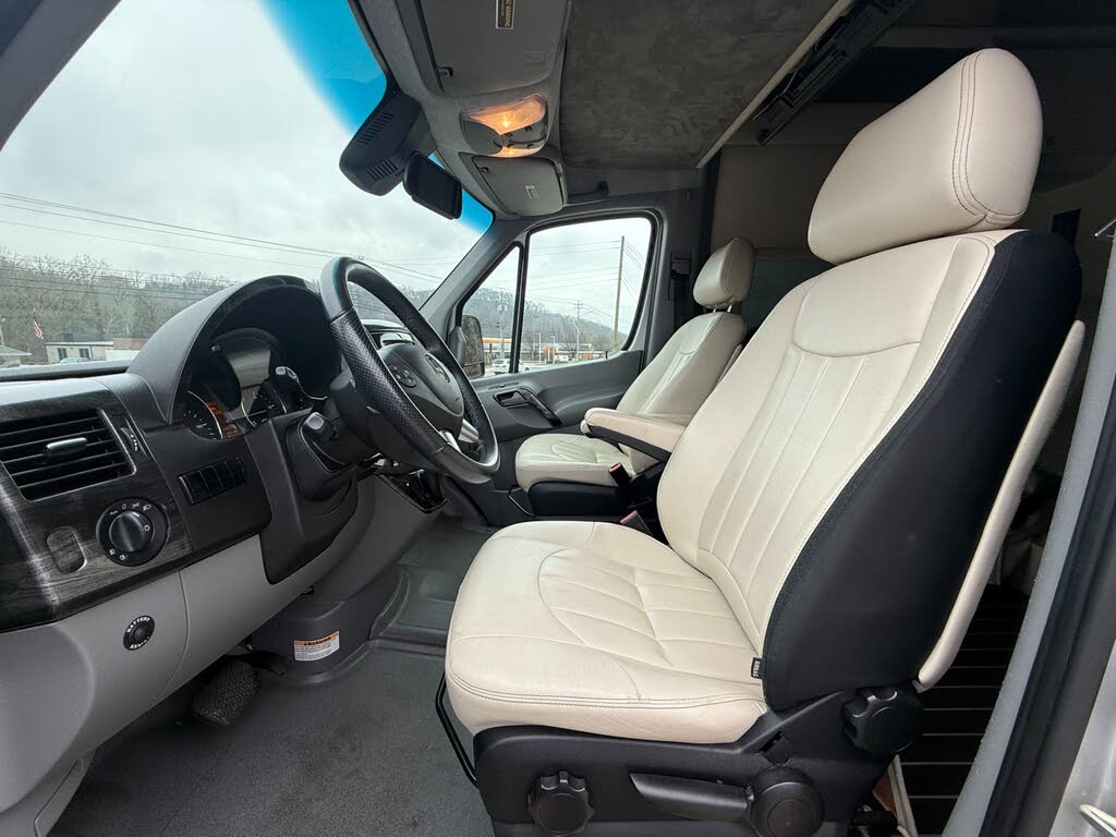 Premium 2017 Mercedes-Benz Sprinter 2500 Passenger Van