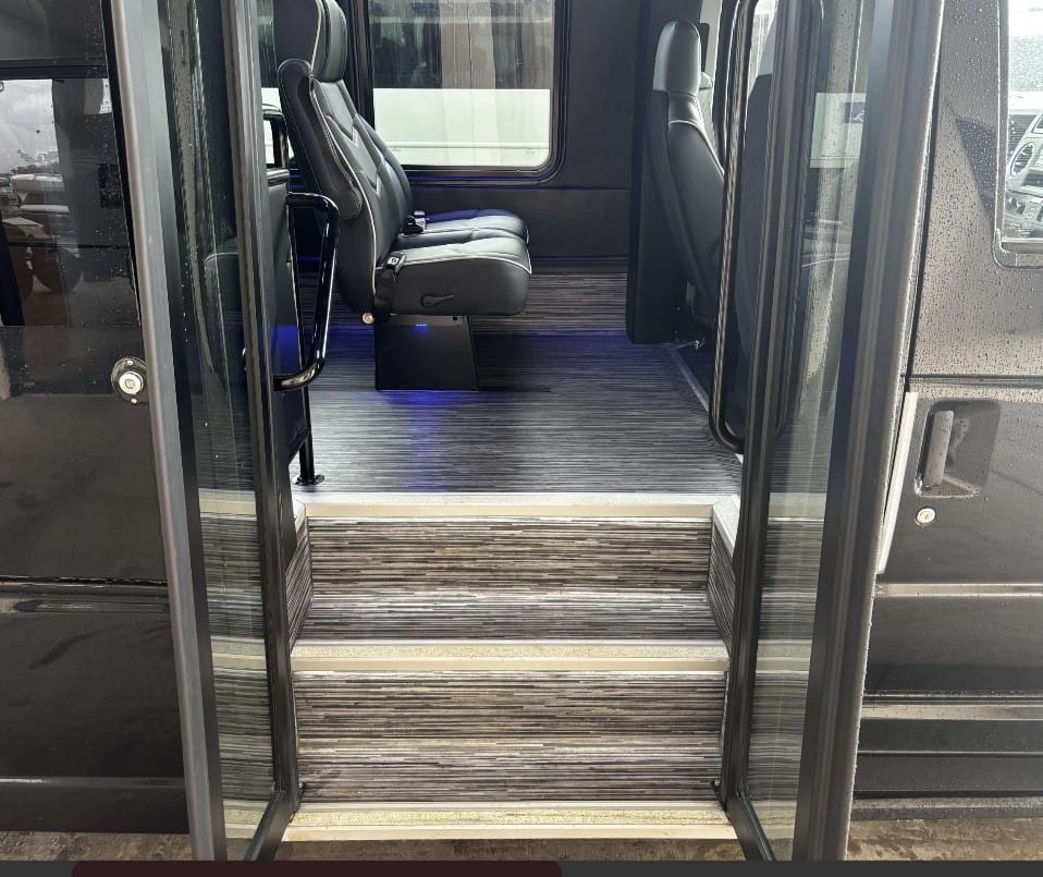 2026 Turtle Top VanTerra XLT Executive – Ford E350