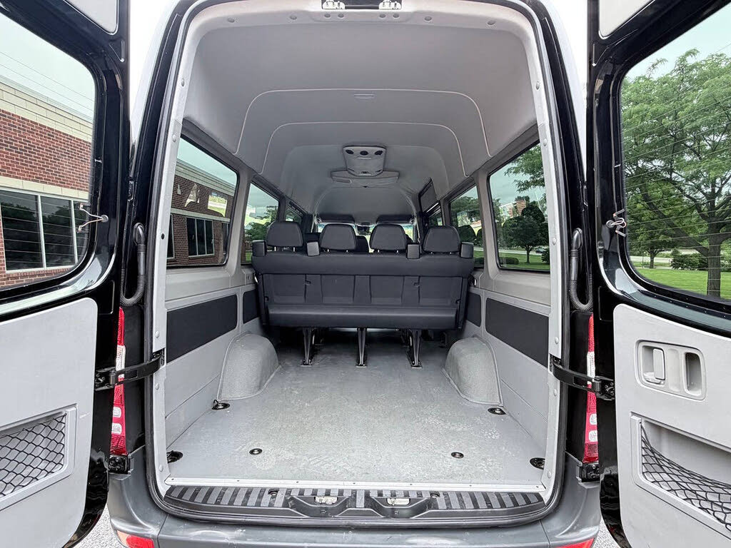 2014 Mercedes-Benz Sprinter 2500 170 WB Extended Van – Reliable & Spacious