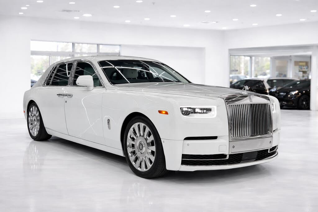 2018 Rolls-Royce Phantom RWD – Ultimate V12 Luxury Sedan