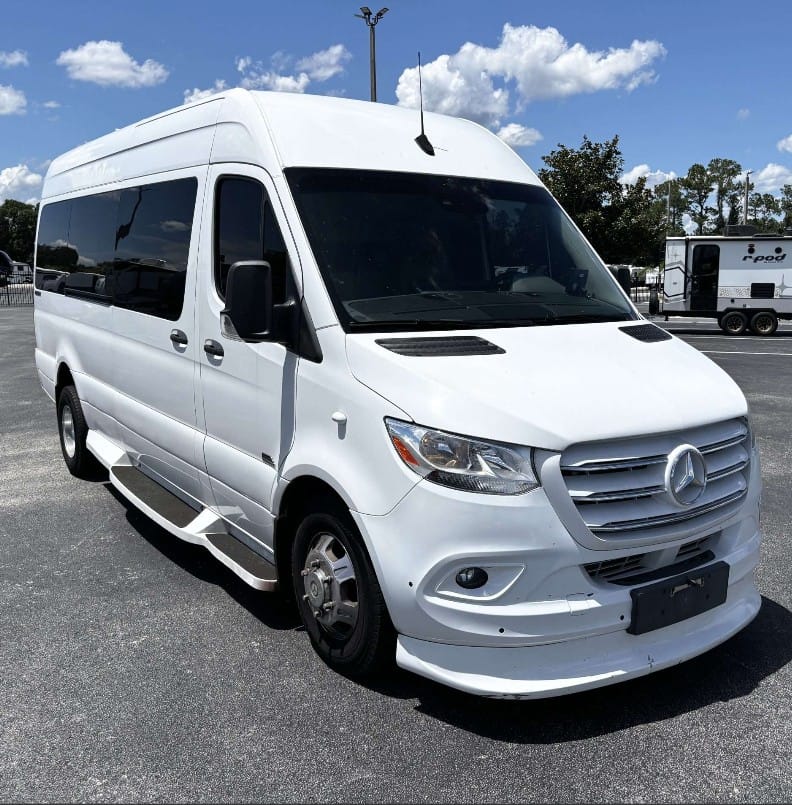 2022 Midwest Mercedes-Benz Sprinter