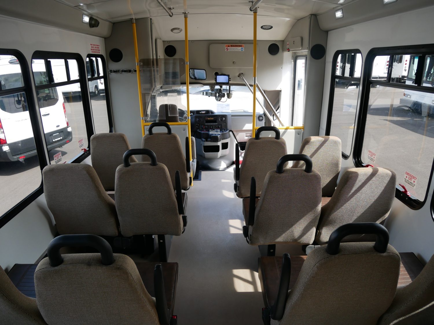 Reliable 2017 Ford Startrans E450 14 Passenger ADA Shuttle Bus