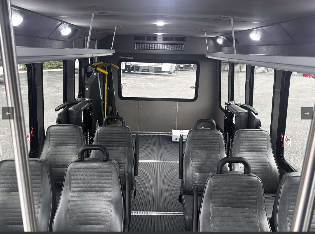 2026 Diamond Coach VIP 2200 P/T – Ford E350