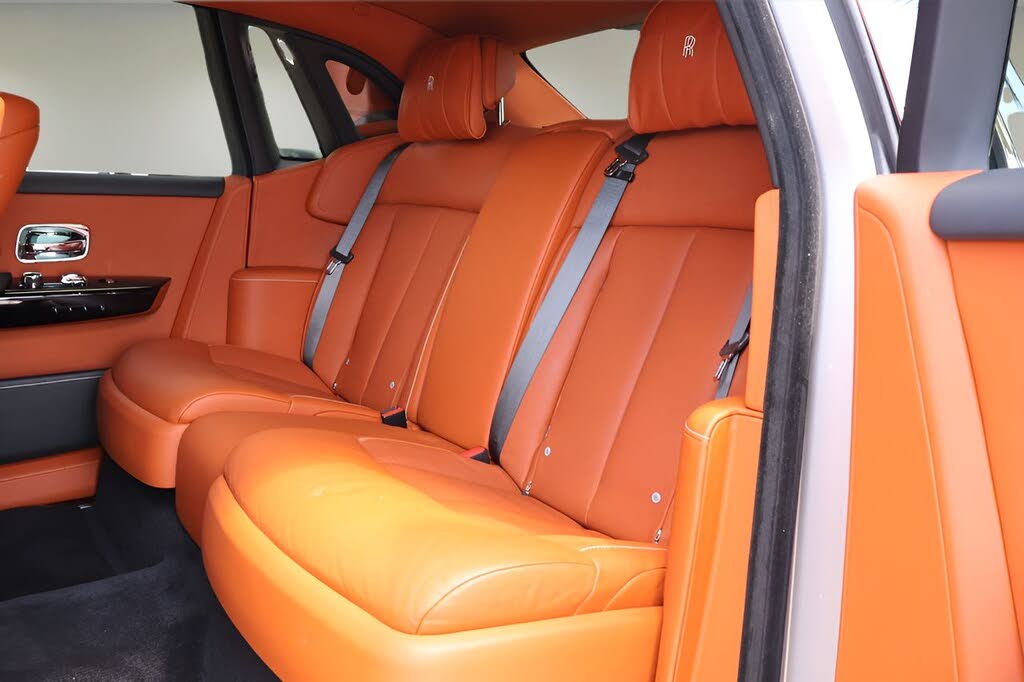 Luxury Redefined – 2020 Rolls-Royce Phantom RWD