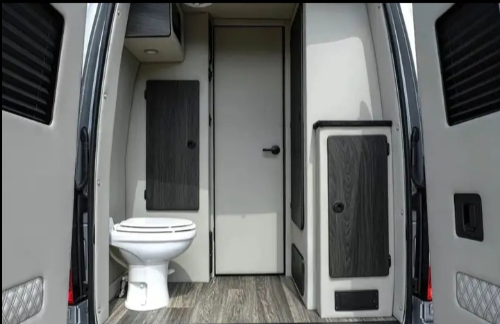 2023 Mercedes Benz Sprinter