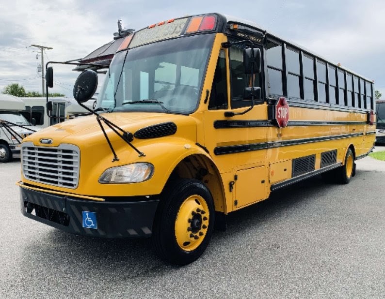 2018 Thomas Built Saf-T-Liner School Bus