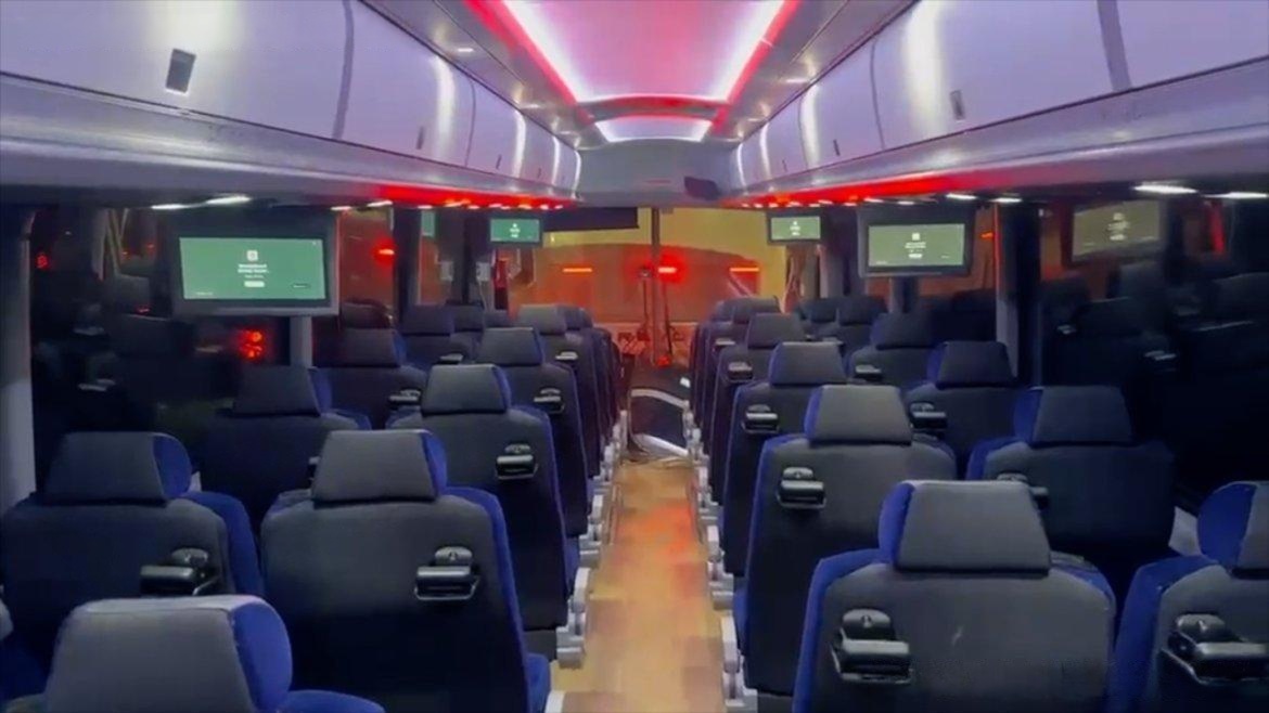 Premium 2019 MCI J4500 Charter Coach – 56 Passenger