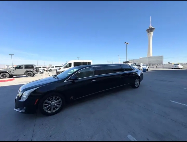 2015 Cadillac XTS Limousine