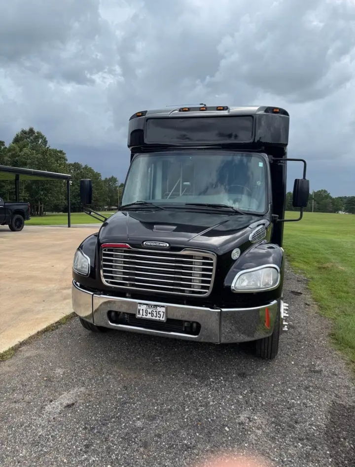 2018 Glaval Freightliner Shuttle Bus