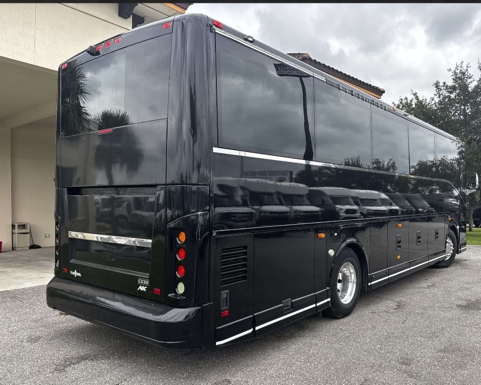 2016 Van Hool CX35 Charter Bus