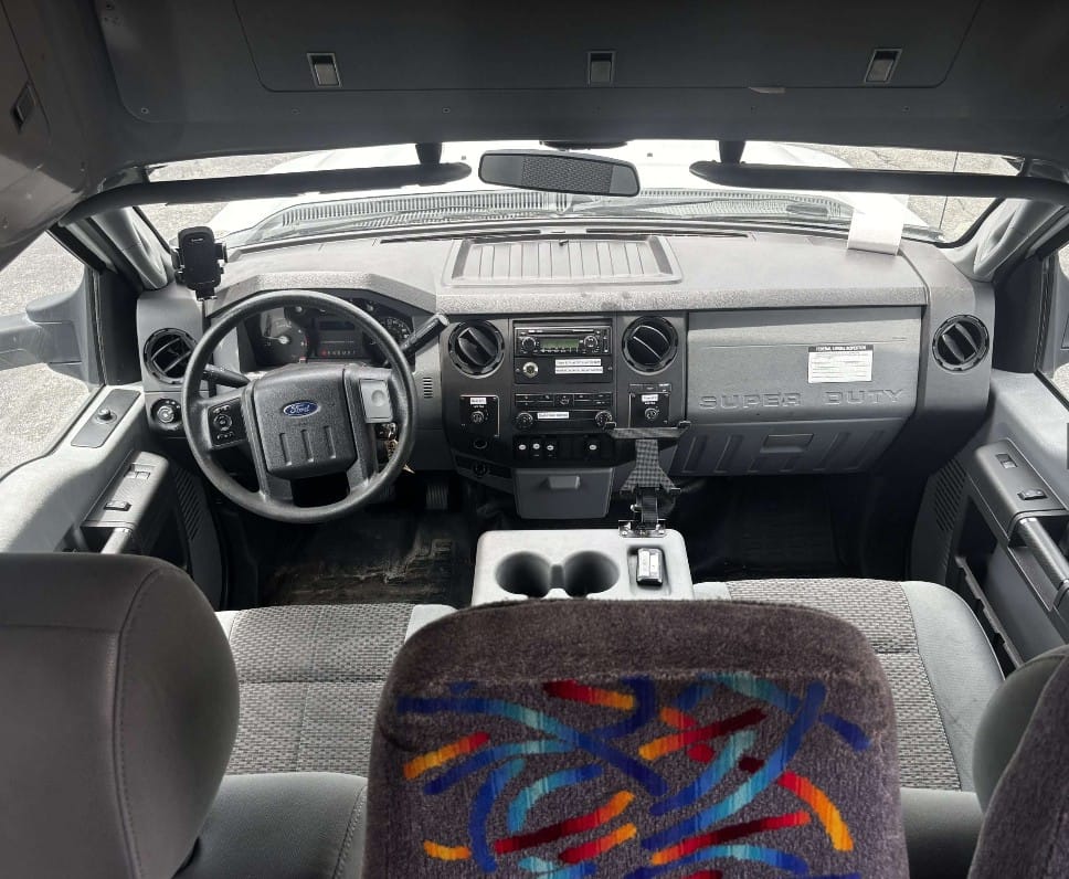 2016 Ford F550 Krystal Koach KK33