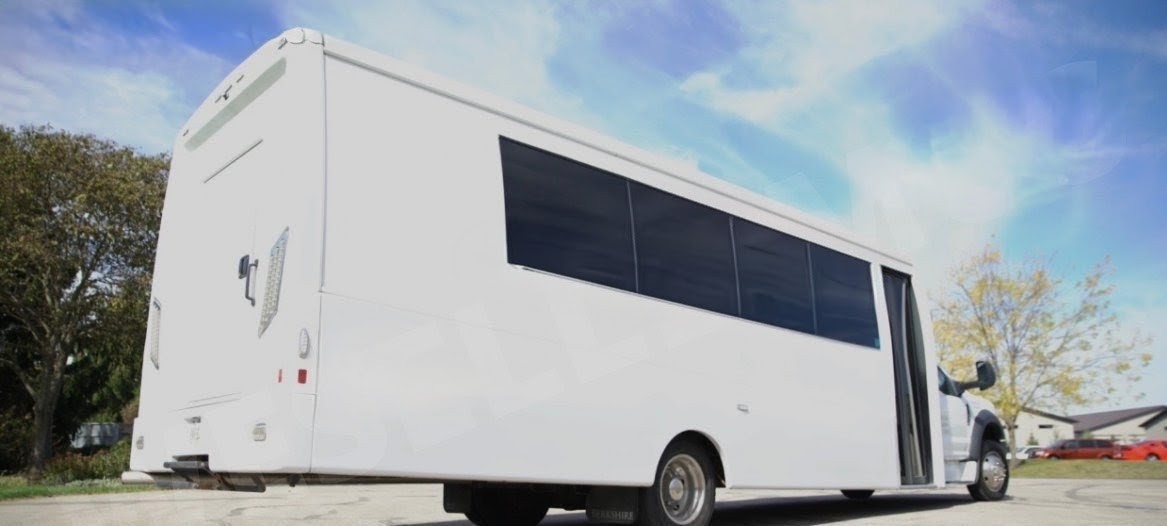 Reliable 31 Passenger 2017 Ford F-550 Limo Bus