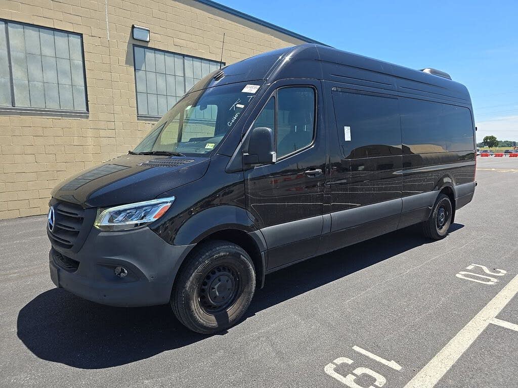 2024 Mercedes-Benz Sprinter 2500 – Spacious & Reliable Passenger Van