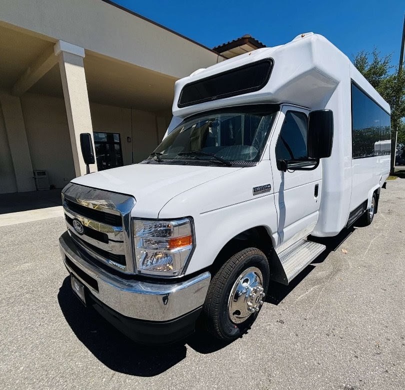 2026 Ford E-350 Diamond VIP 2200