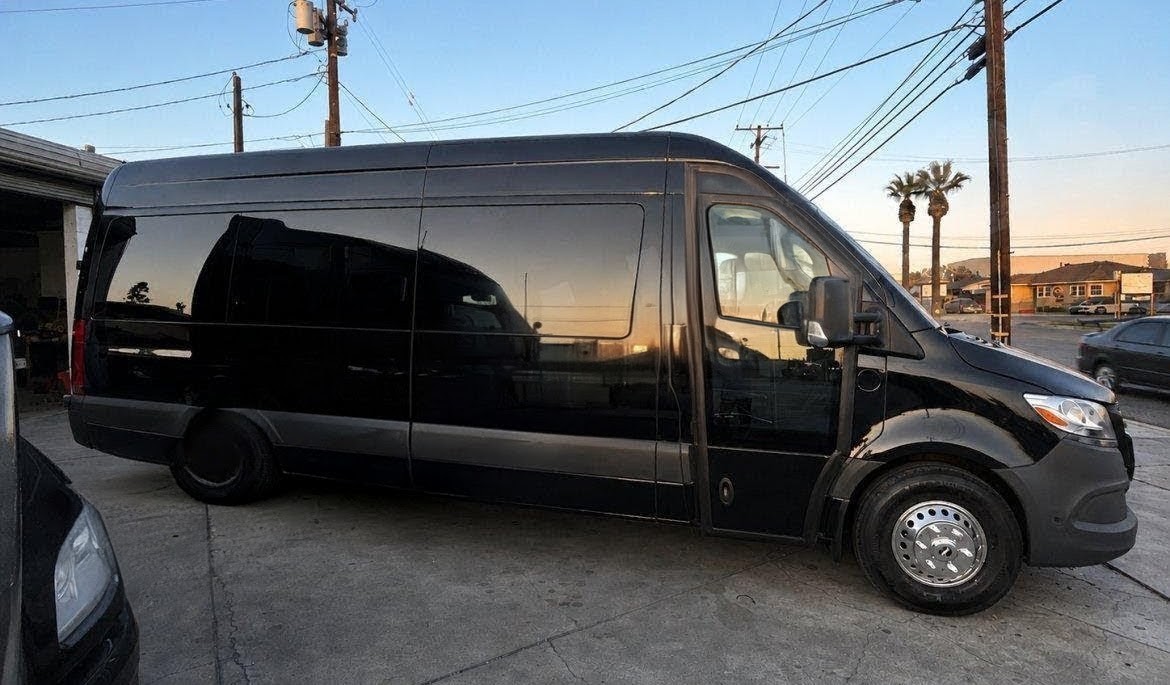 2019 Mercedes-Benz Sprinter 3500 – Spacious & Reliable