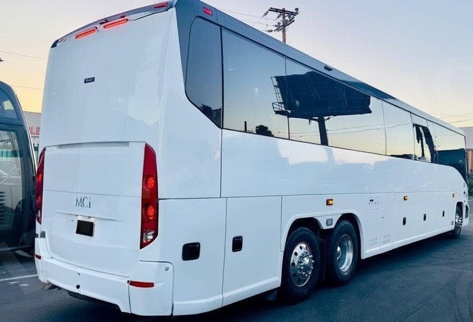 2019 MCI J4500 –Charter Bus