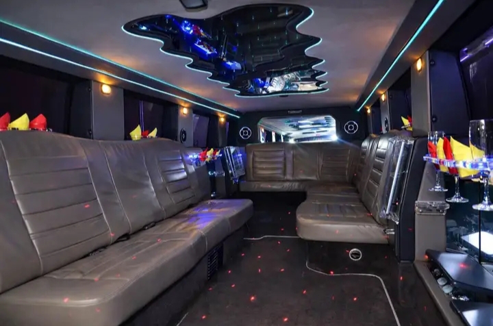 2007 Hummer H2 Limousine