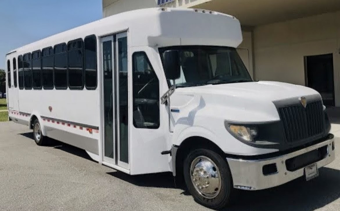 Reliable 2016 International Turtle Top Diesel Shuttle Bus