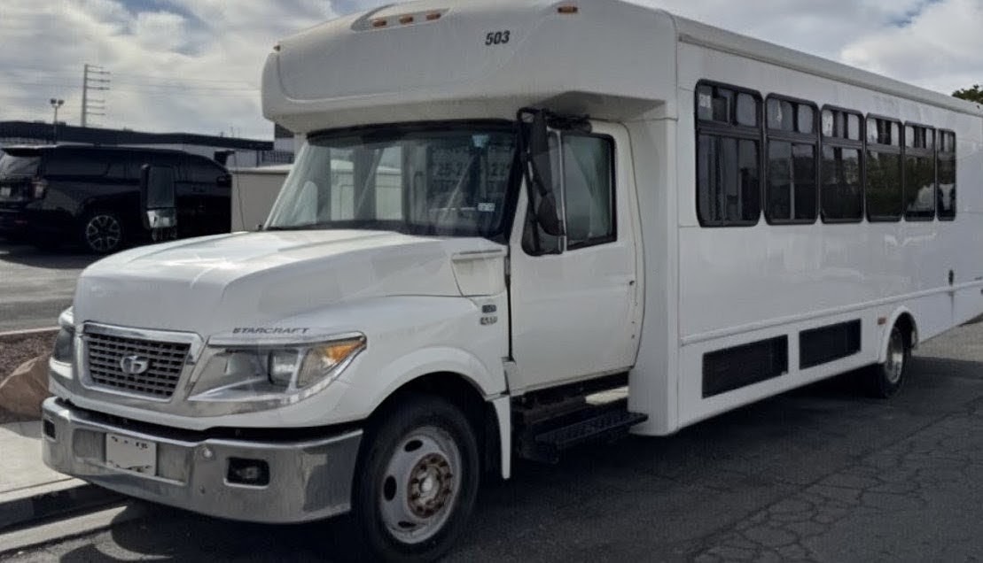 Reliable 2016 International Turtle Top Diesel Shuttle Bus