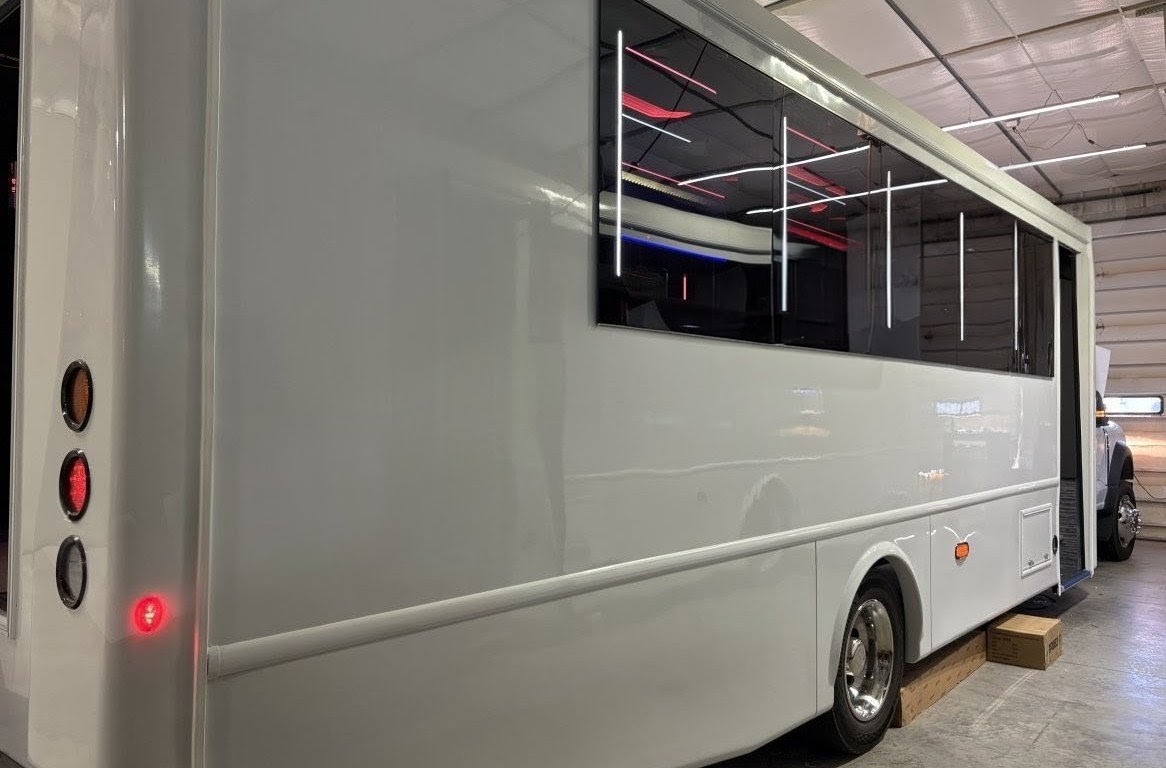 2026 Ford F550 31-Passenger -Limo Bus