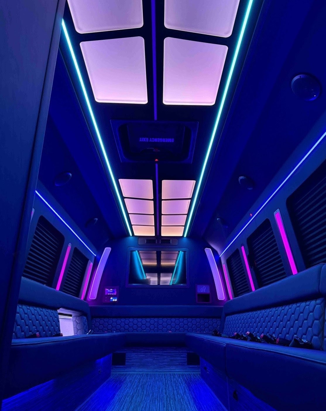 2026 Ford E450 Signature Series LGE Limo Bus
