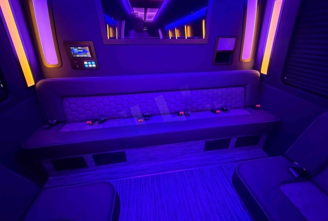 2026 Ford F600 Limo Bus