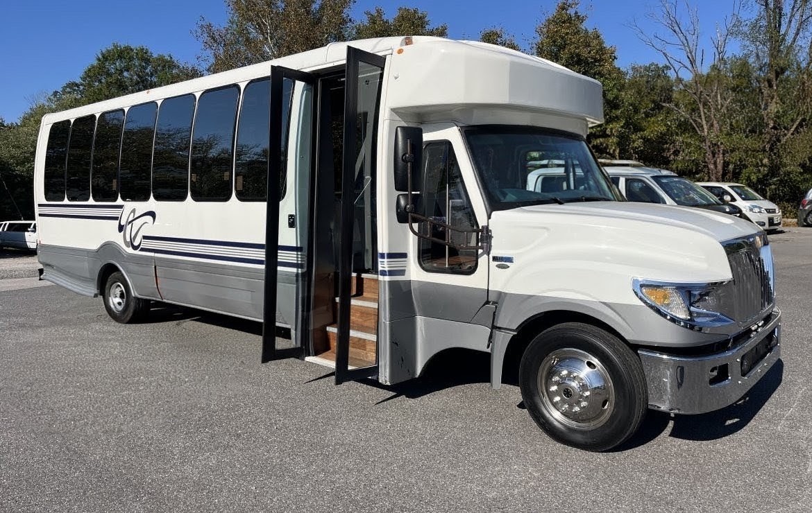 2014 International IC AC Turtle Top – Reliable Shuttle Bus
