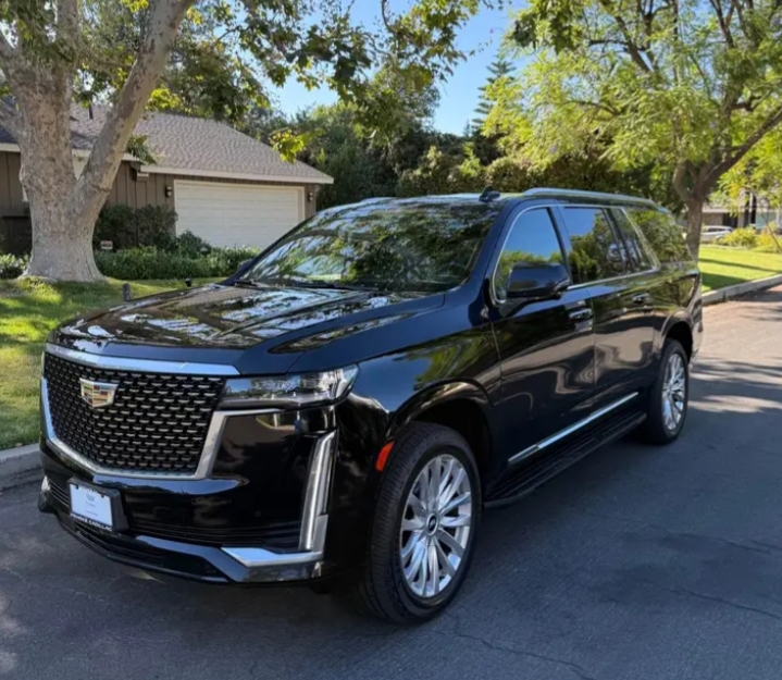 2023 Cadillac Escalade ESV SUV